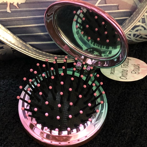 Disney Cinderella Wristlet - Picture 11 of 14